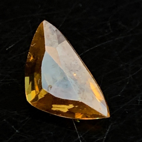 1.3 CT Natural Golden Sphene Color Change Loose Gemstone - Picture 9 of 13